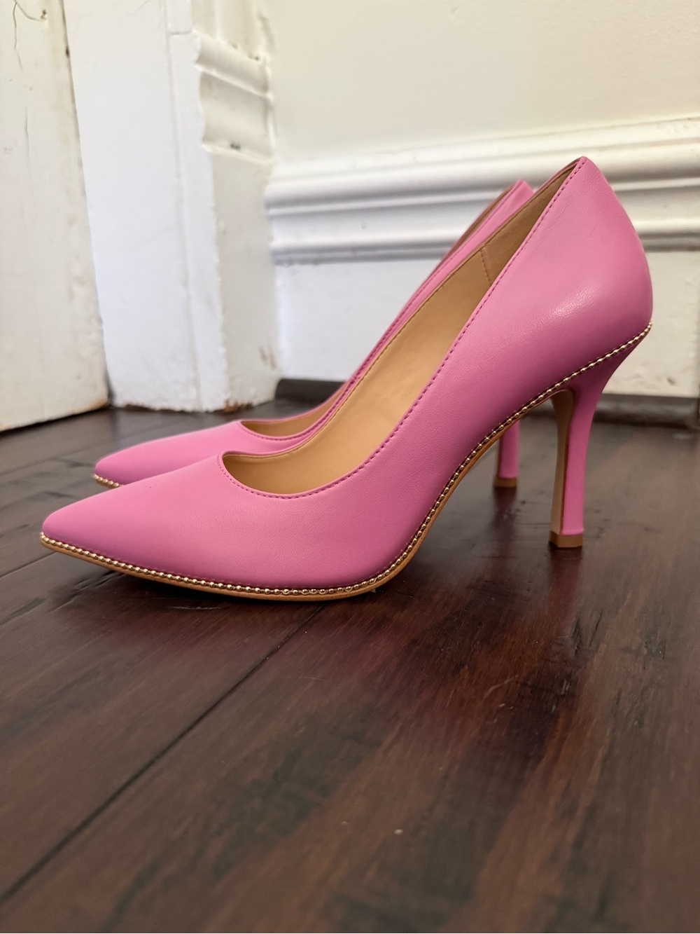 Coach Pink Leather Pointed Toe Pumps NEW- Size 7